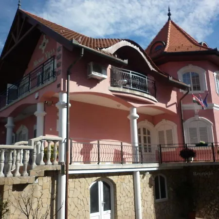 Apartment Manor *