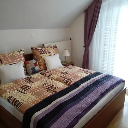 Apartment Manor *