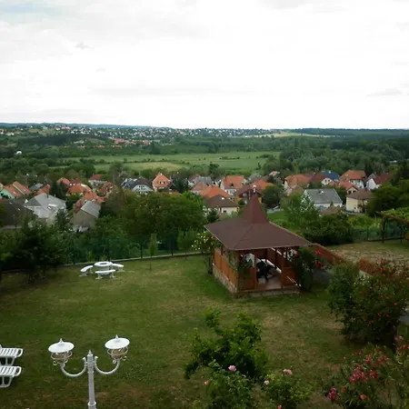 Apartment Manor Heviz