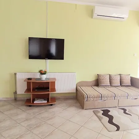 Apartment Manor *