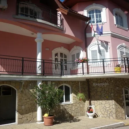 Apartment Manor Heviz